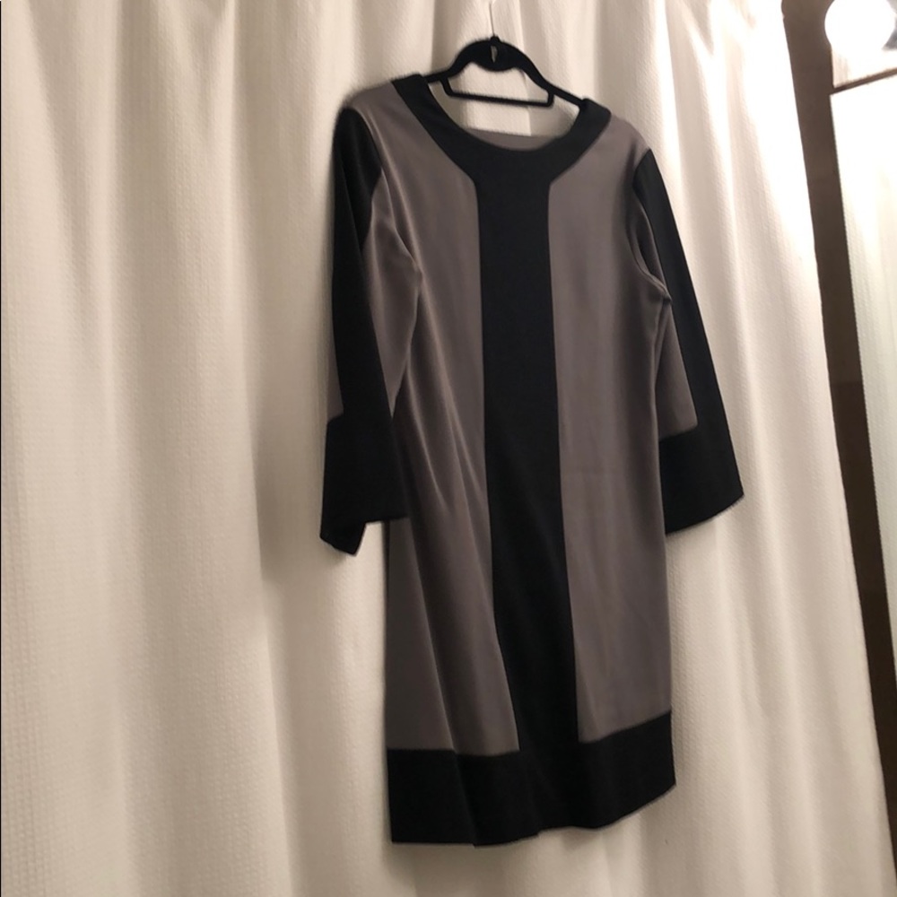 Abaete shift dress. Grey black block. Small